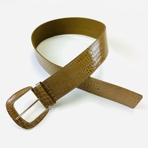 Banana Republic tan wide belt Medium faux leather croc patent gold buckle womens